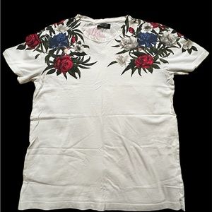 ⭐️♥️Zara graphic shirt BUNDLE of 3x$15